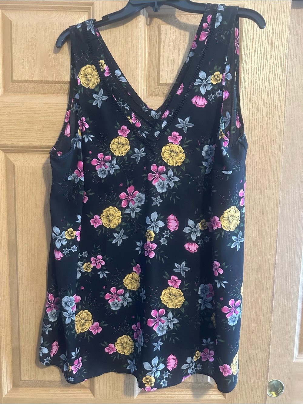 torrid Black Floral V-Neck Tank Top - Yellow, Pink, Gray
